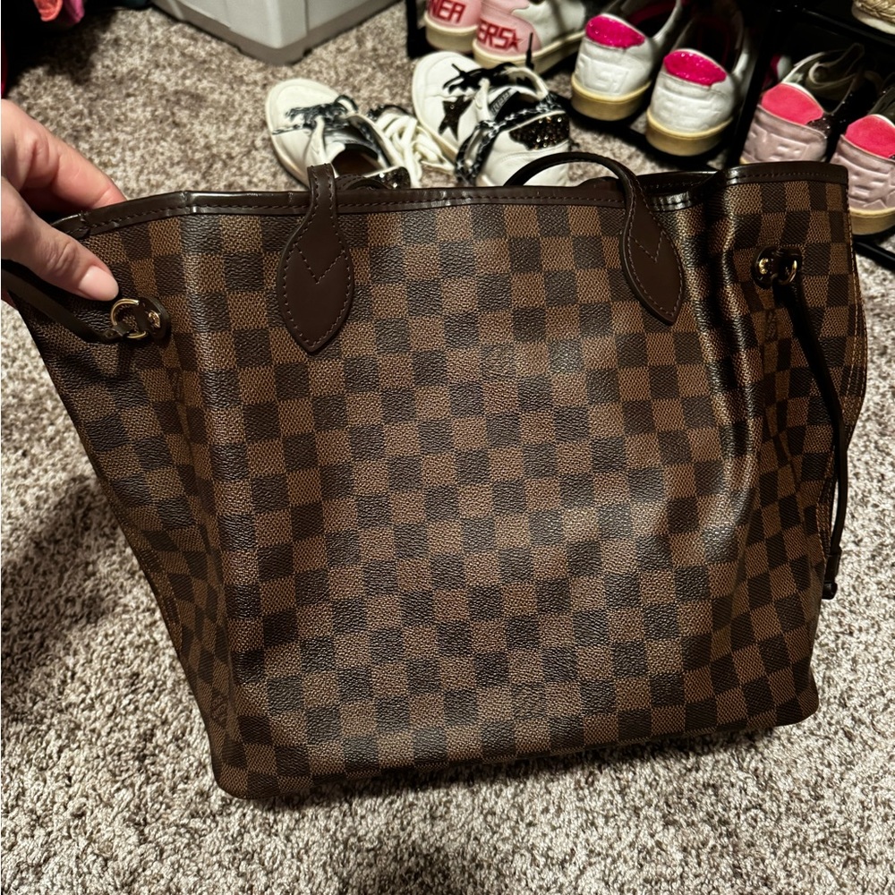 Louis Vuitton Neverfull MM Damier Ebene - excellent condition!